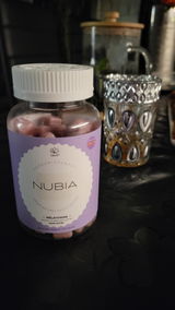Nubia™- Le petit Ourson qui apaise votre mental pour dormir enfin.