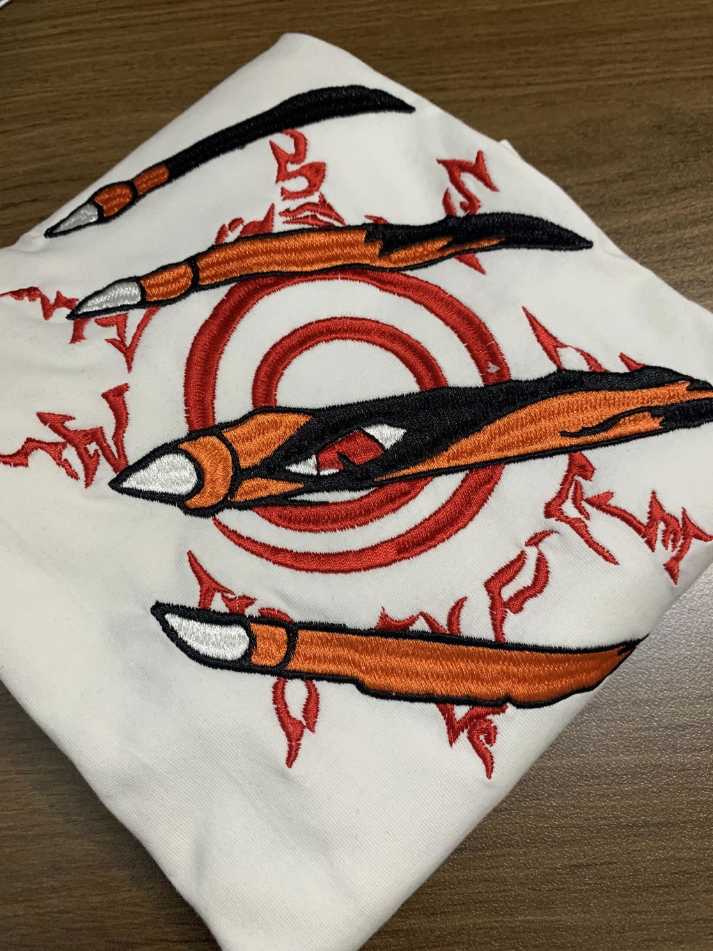 NARUTO SEAL CLAW Embroidered T-shirt