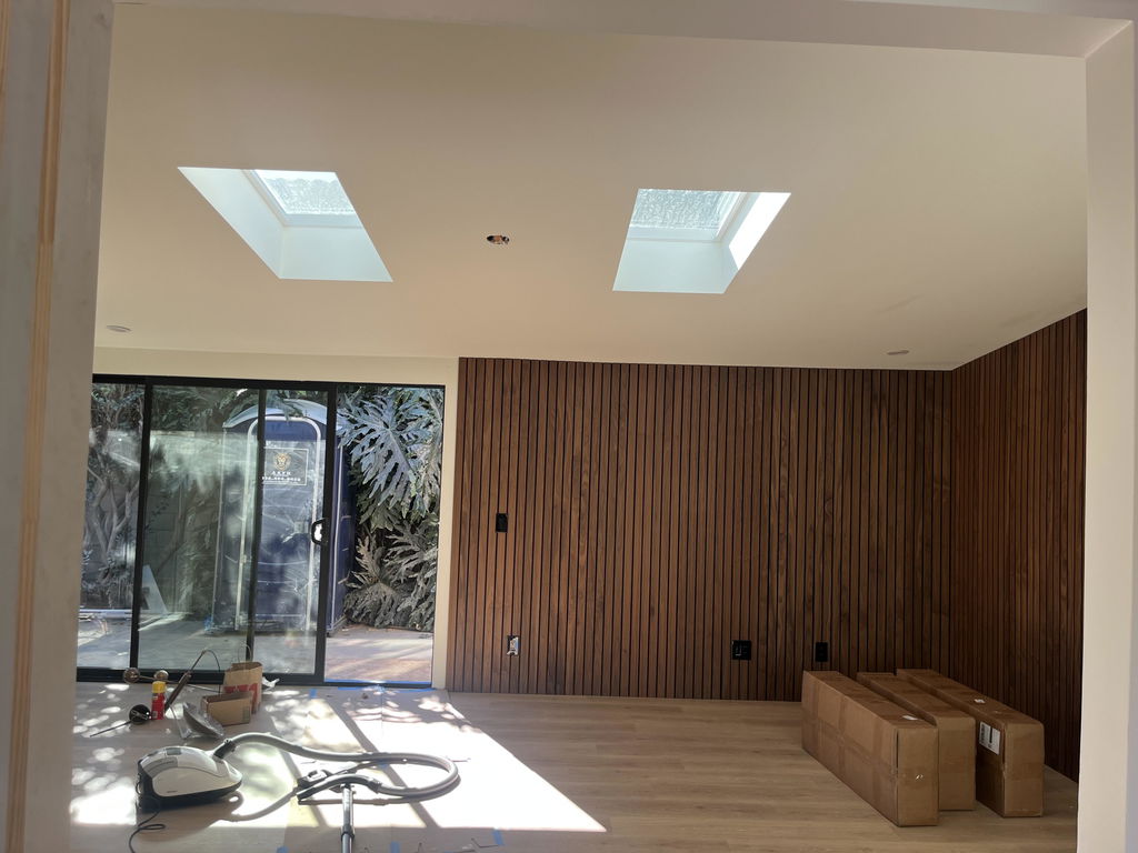 Wide Willow Panel