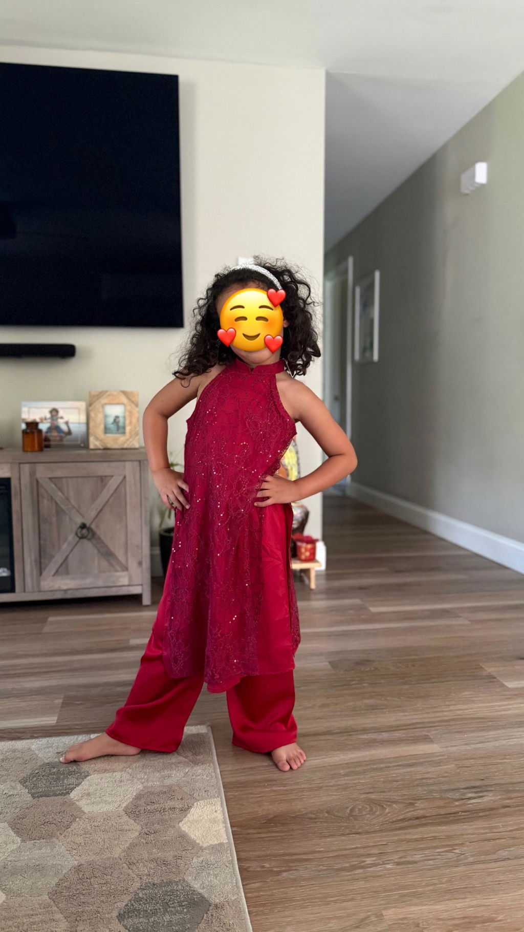 Linh Vy - Mom and Daughter Red Lace Sparkle Yem-Inspired Ao Dai Set, 6C