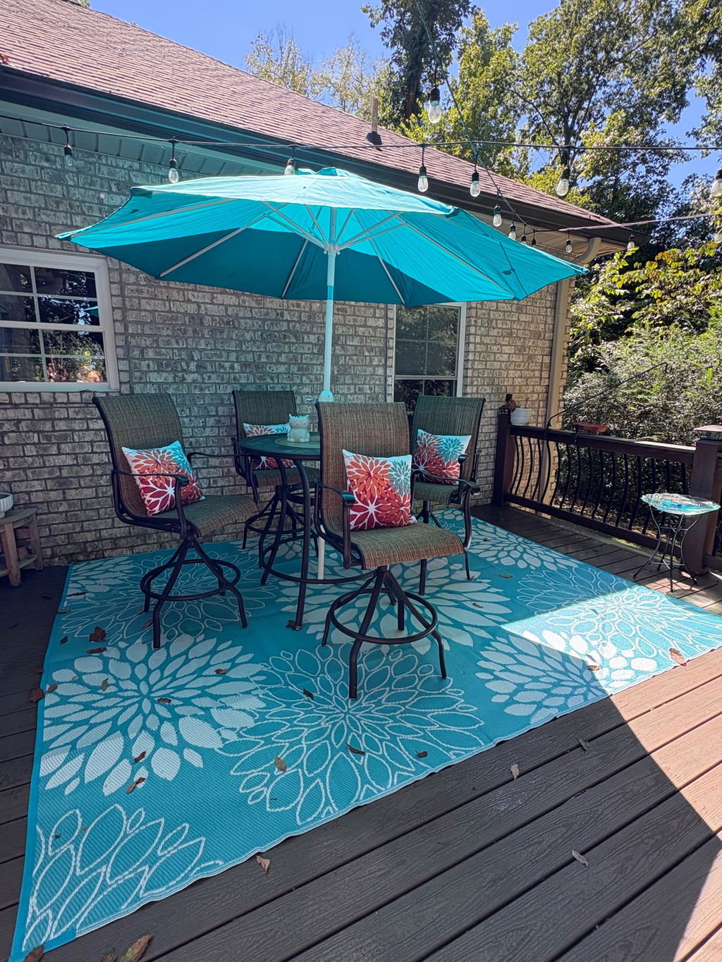 9 ft. Outdoor Patio Market Umbrella with 8 Sturdy Ribs, Push Button Tilt and Crank