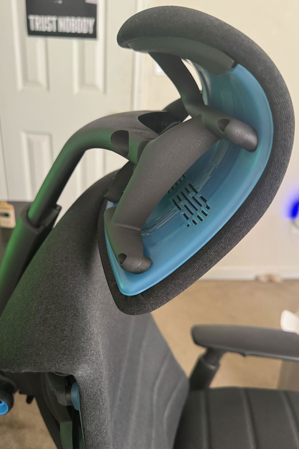 Atlas Headrest