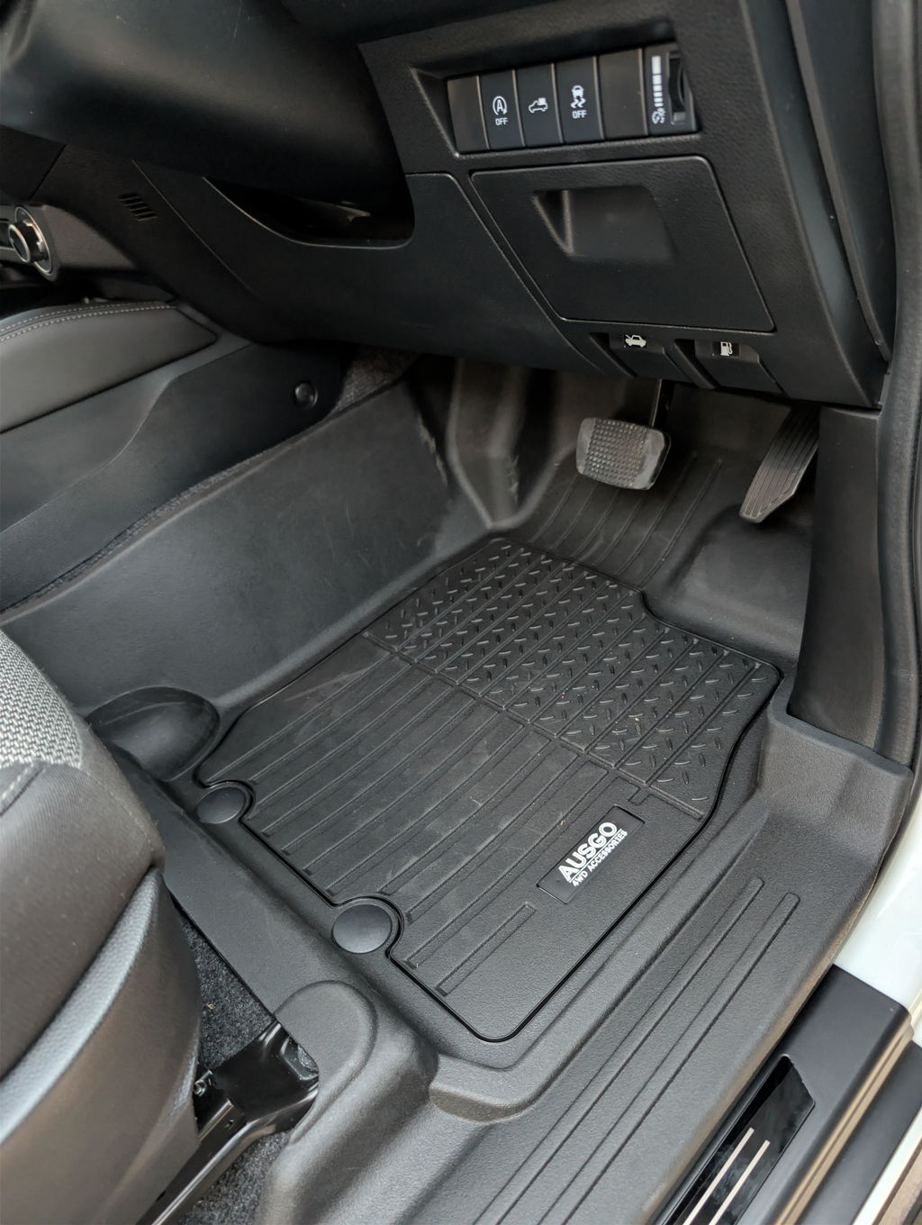 7D Injection Floor Mats + Black Door Sills Protector for Mazda BT-50 BT50 Dual Cab 2020-Onwards