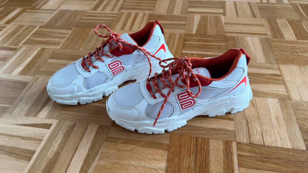 FELT CARMINE