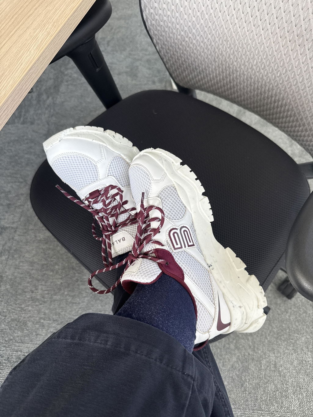 FELT BURGUNDY