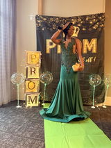 Amazing Long Dark Green Mermaid Sleeveless Beading Prom Dresses With Lace