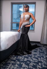 Sleeveless Long Black Velvet Mermaid Prom Dress with Appliques and Beads