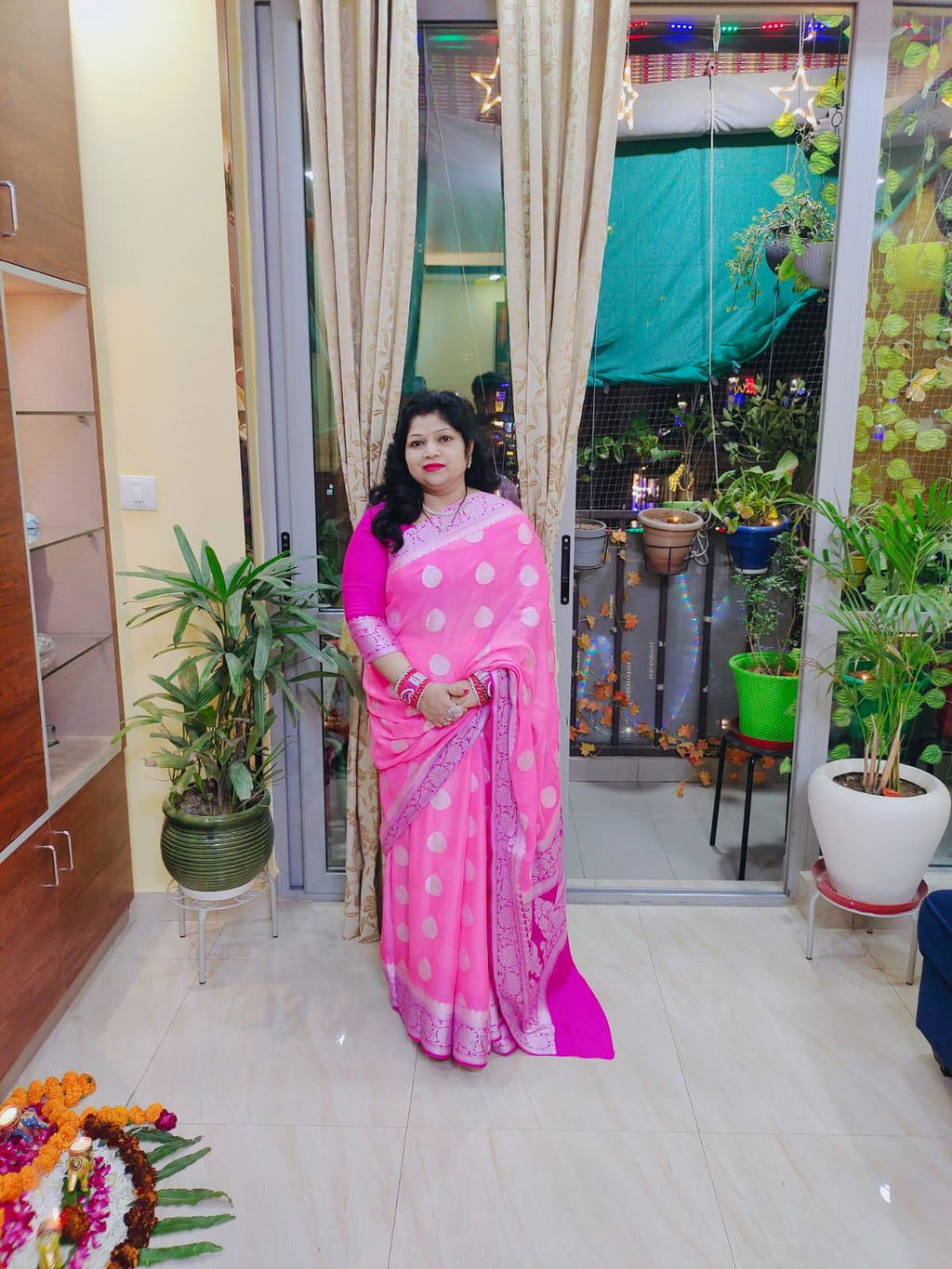 Banarasee Pure Chiffon Saree With Silver Zari Border-Peach & Wine
