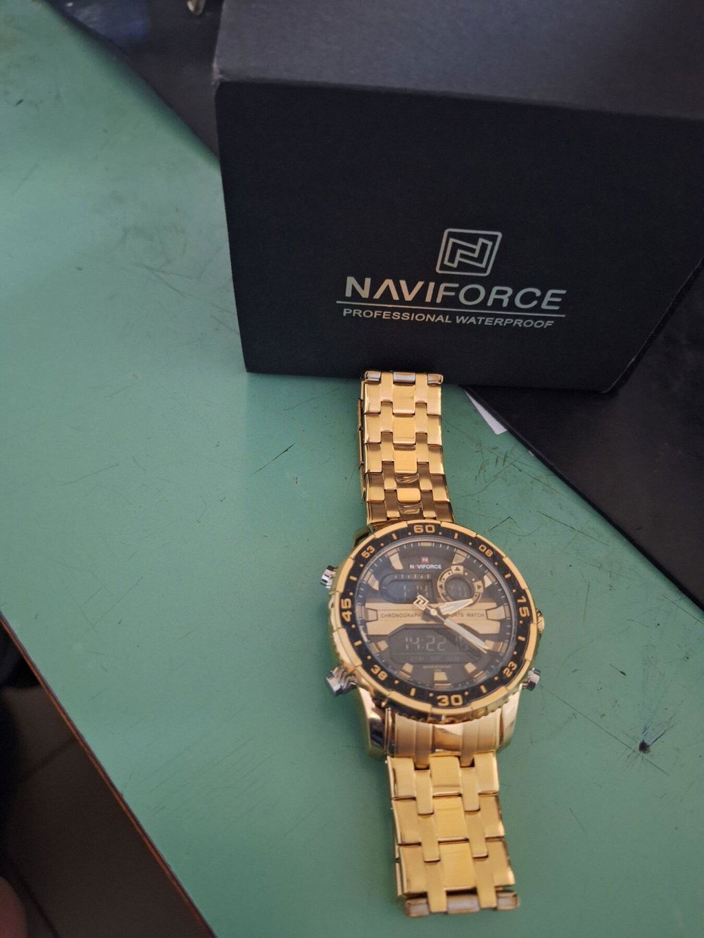 Muški Sportski Sat Naviforce NF9234 Dual Master – Gold/Black