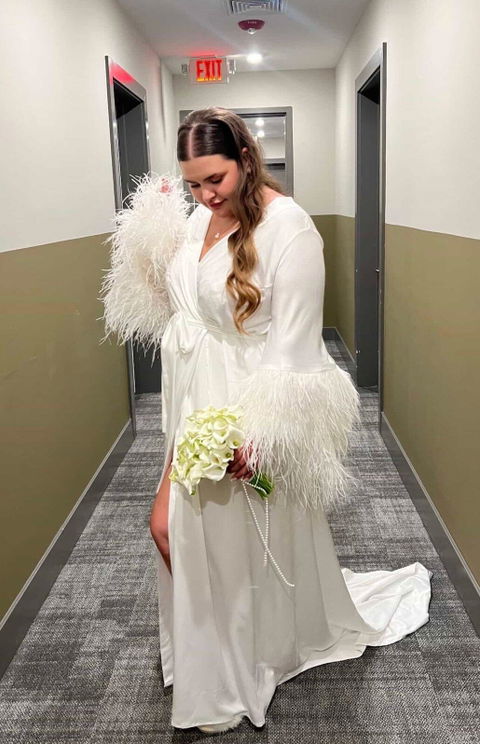 Luxury bridal robe with ostrich feathers Ivory