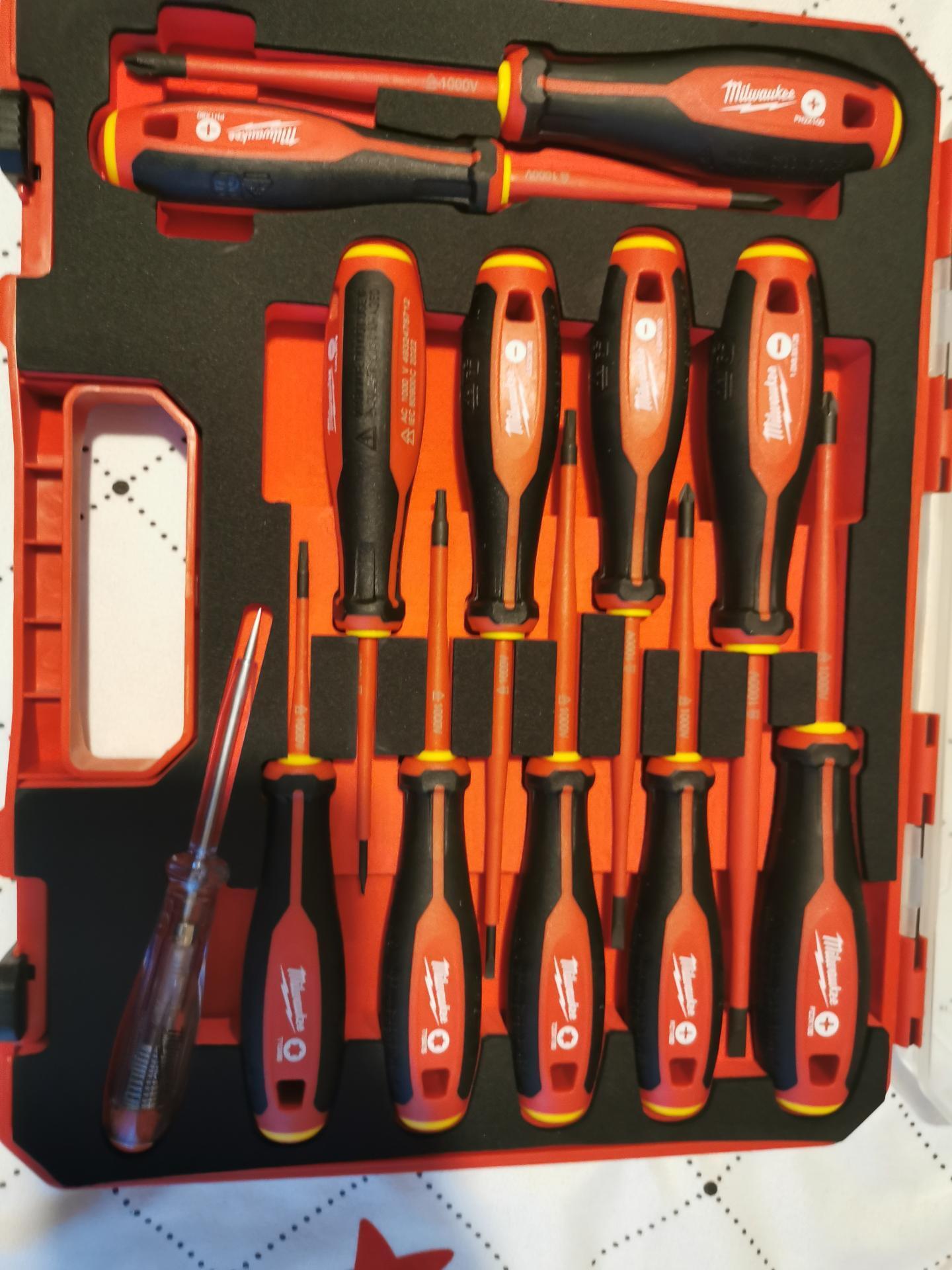 Set șurubelnițe Tri-Lobe VDE Milwaukee - 12 bucăți (SL2,5 / SL3 / SL4