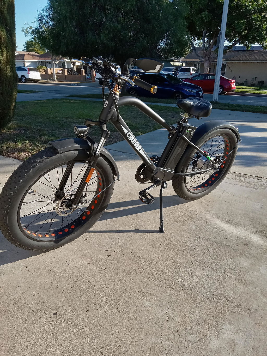 nakto fat tire electric bicycle Folding OX Bike, Black LCD DISPLAY The intelligent LCD screen gives you all the essential information you need during your trip Nakto Fat Tire Cruiser Electric