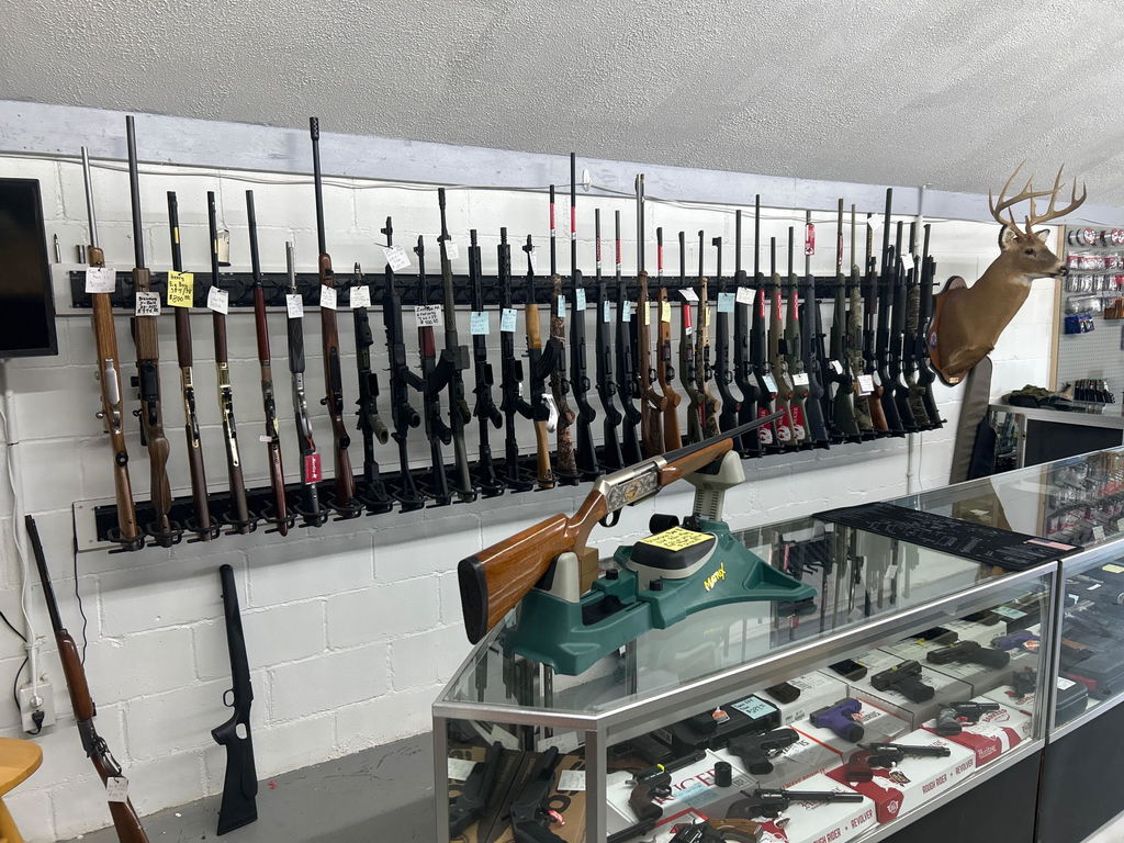 Rifle Racks Wall Mounted, Long Gun 220 Lbs Load Adjustable