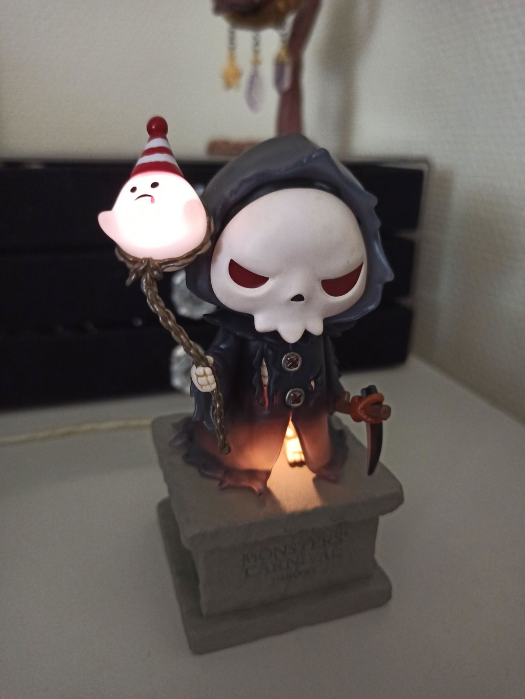 Hirono Monsters' Carnival Series Figures