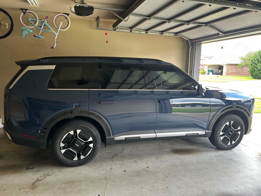 Kia Telluride 2027+ Blackout Chrome Delete Kit – Precut Gloss Black Vinyl Overlays