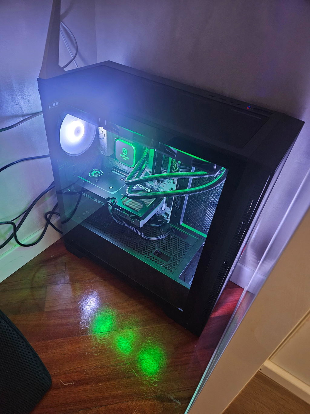 BREUNOR ZEPHYR - Pc Gaming Ryzen 5 7600X, RTX 5060Ti 16GB, RAM 32GB 6000MHz, SSD NVMe 1000GB, Dissipatore a Liquido 360mm, Windows 11 Pro