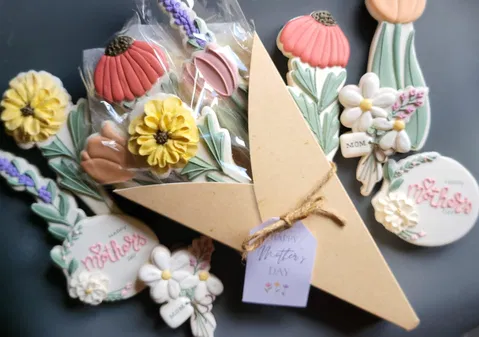 Long Stemmed Spring Flower Cookie Cutters