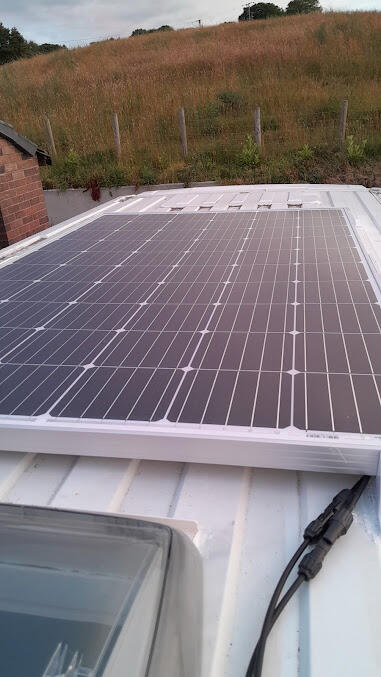 Victron 285 Watt Solar Panel, Victron Smart 100/30 MPPT Solar Charge Controller, Cable, Mounting & Gland. (KIT54)