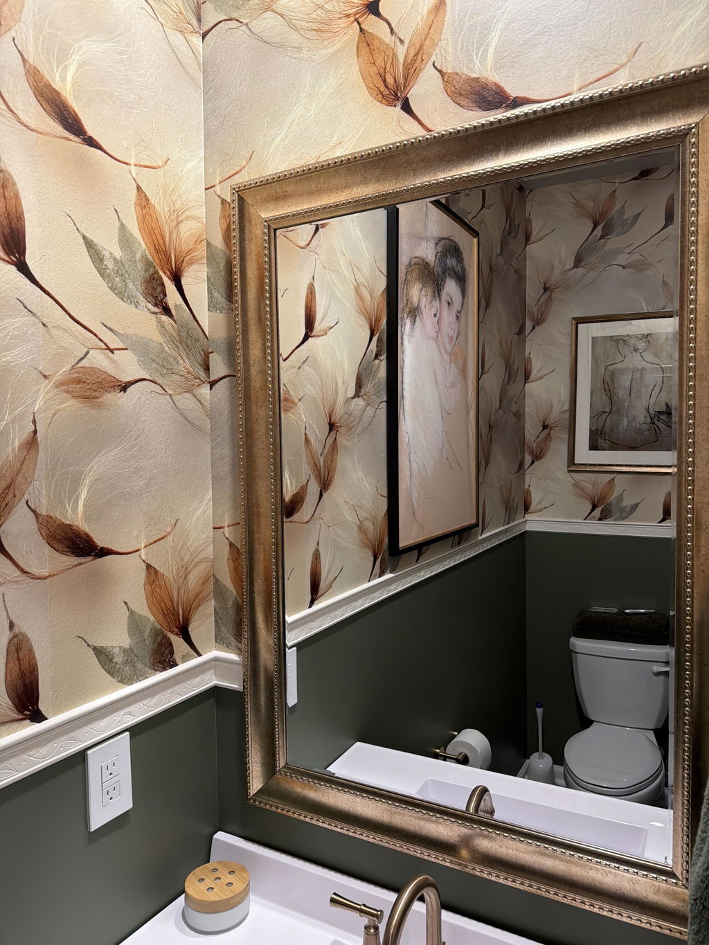 Customer photo — Canvas &amp; Ivy