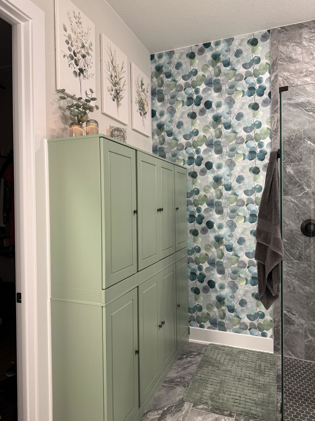 Customer photo — Canvas &amp; Ivy