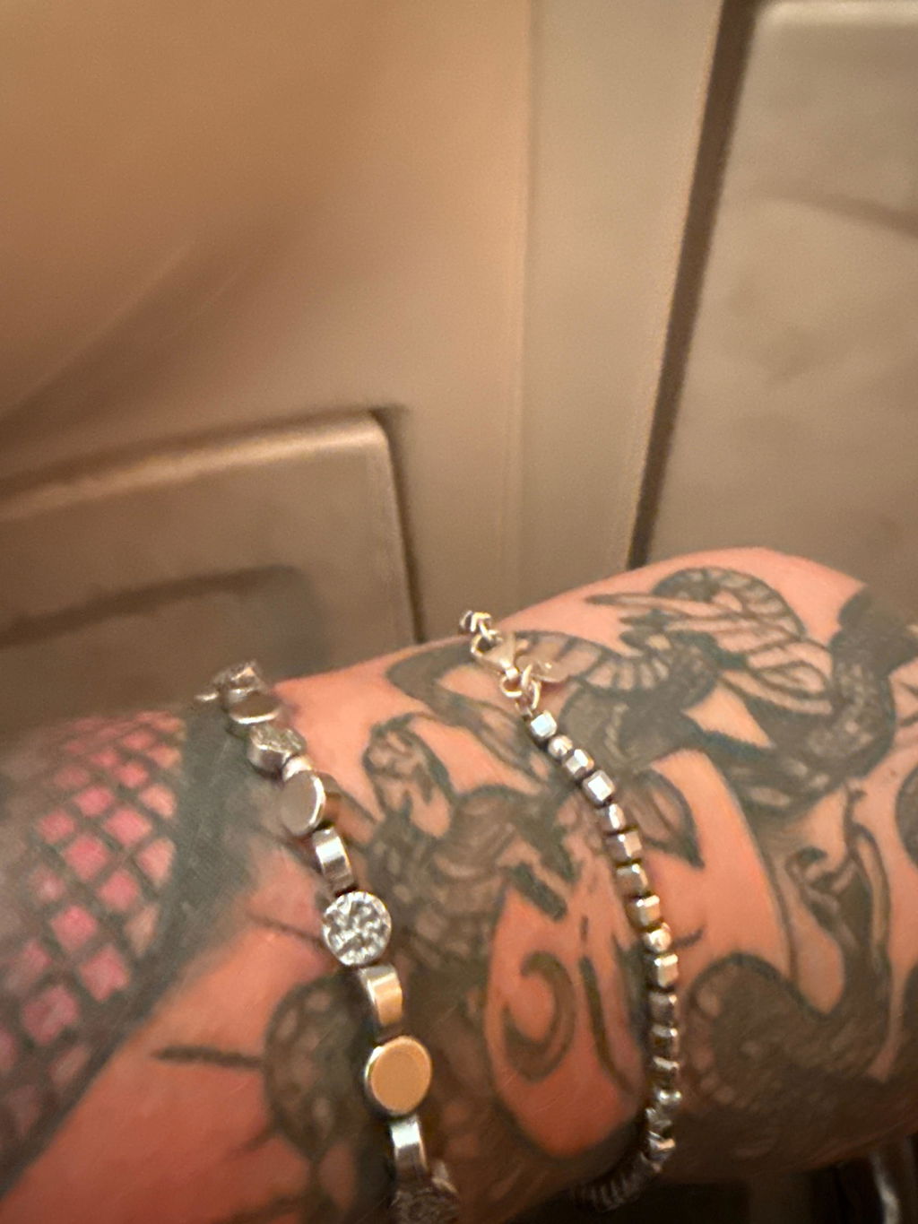 DISC Edelsteinarmband Hämatit- GOLDEN HOUR