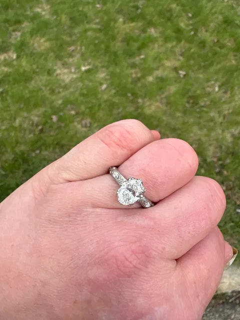 Vintage Art Deco Oval Cut Diamond Ring