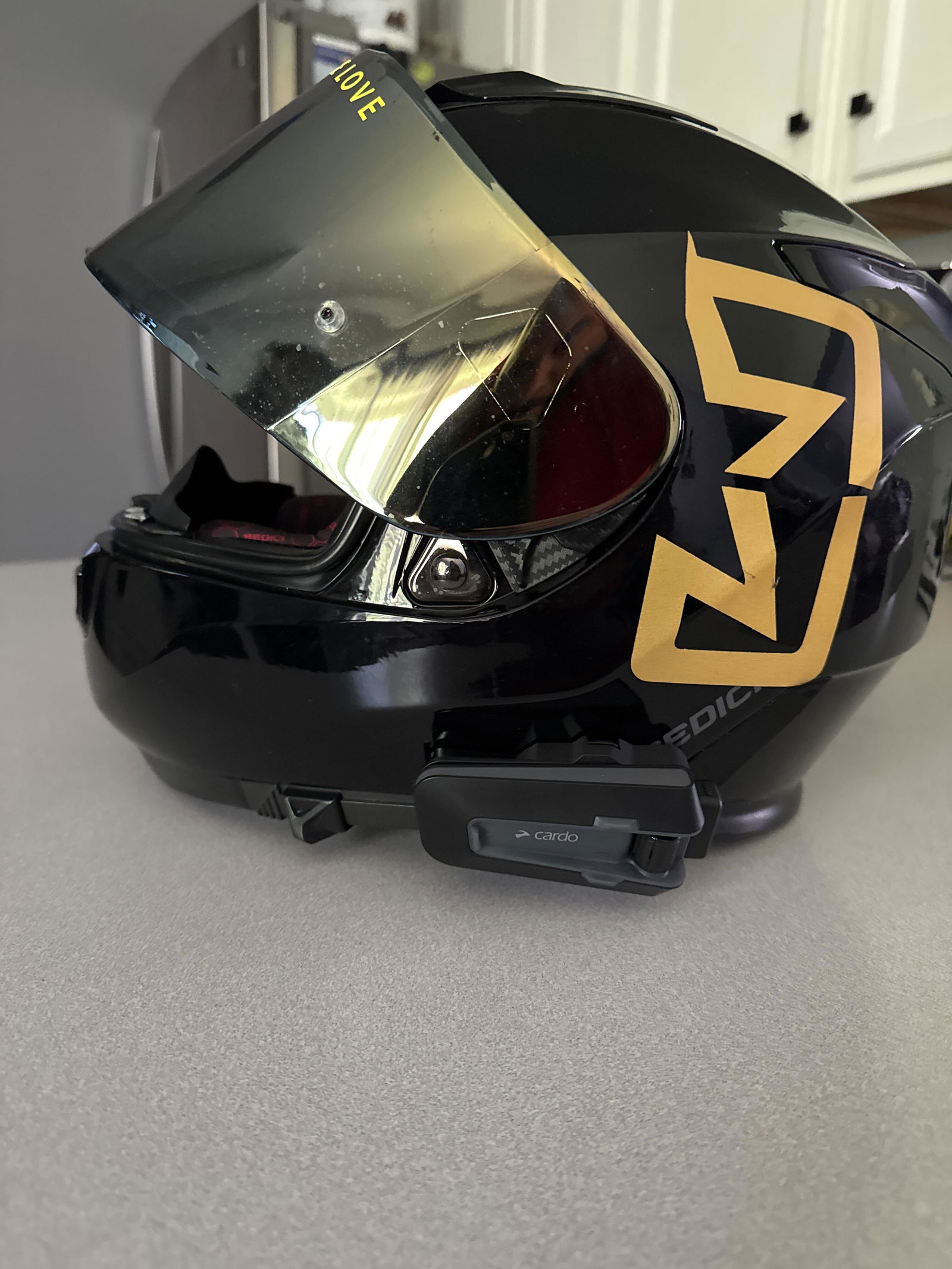 Packtalk Neo、DMCメッシュ対応バイク用インカム | Cardo Systems