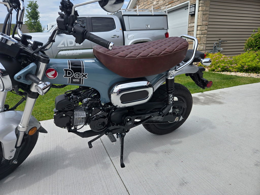 Honda DAX 125 Whiskey Diamond Brown Seat Cover 2024-2026