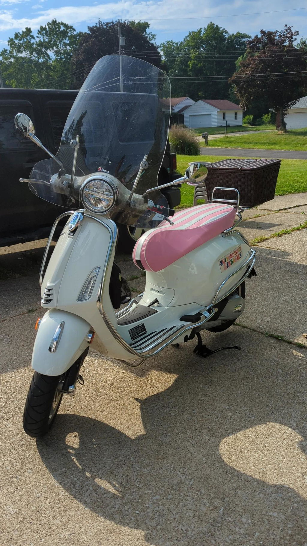 Vespa Sprint / Primavera Pink and White Stripes Seat Cover