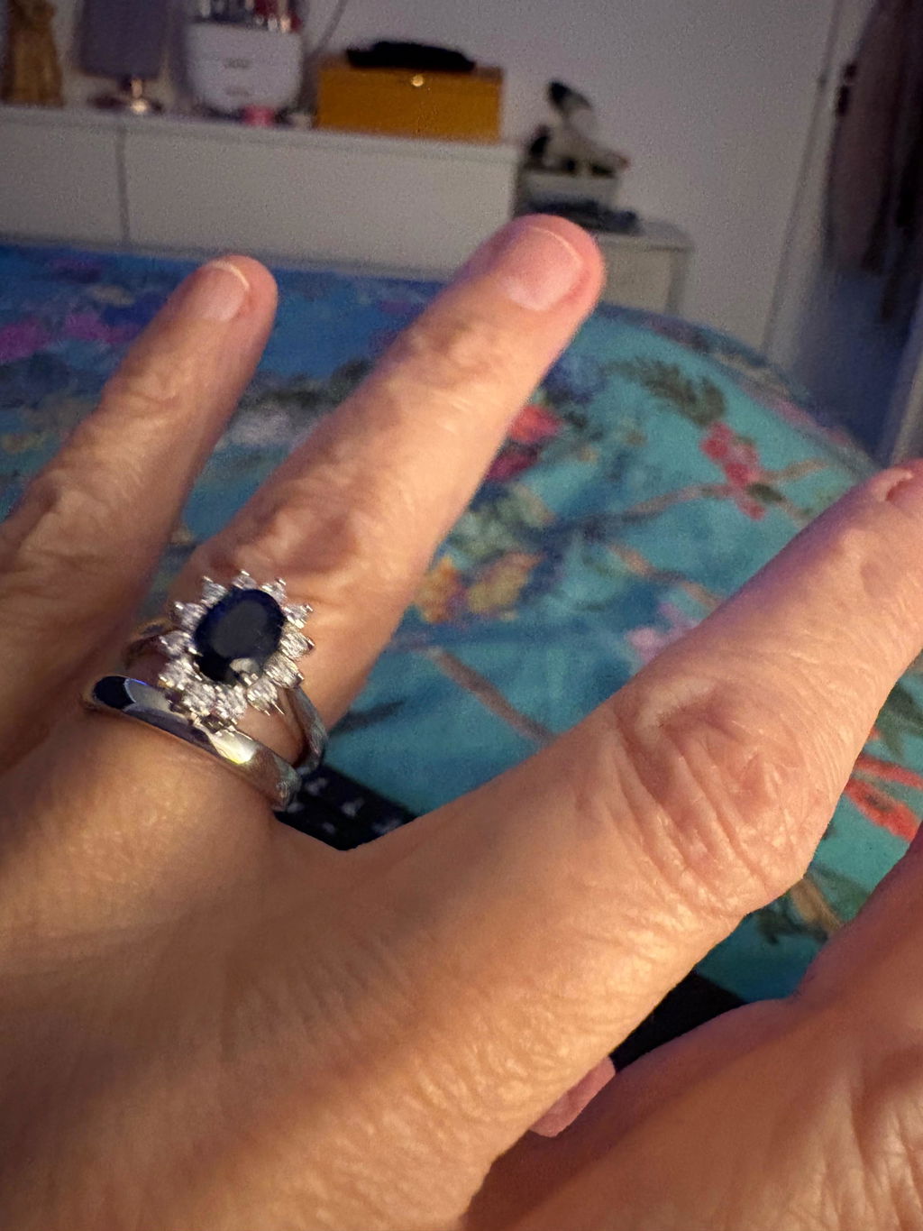 925 Sterling Silver Oval Blue Sapphire Cz Regal Halo Ring