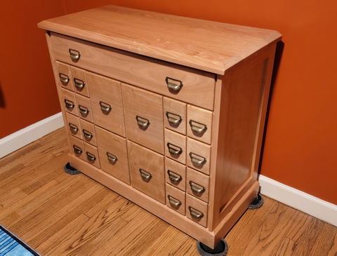 The Heritage Trading Card Cabinet