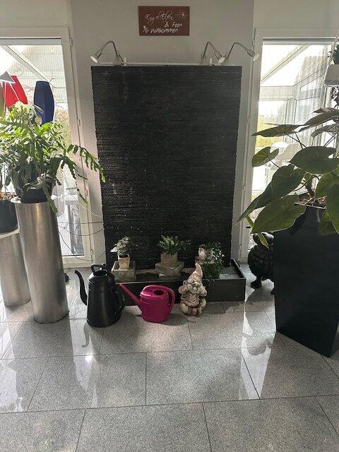 AVA WALL XXL – Luxuriöse Wasserwand Naturschiefer Braun