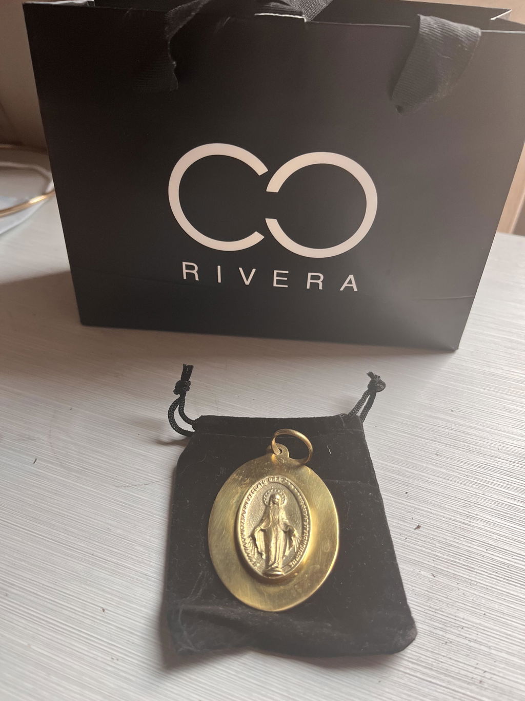 Medalla virgen bronce