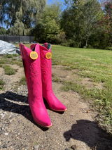 Z5157 - WOMEN'S EMBROIDERY FUCHSIA TALL TOP SNIP TOE COWBOY BOOT