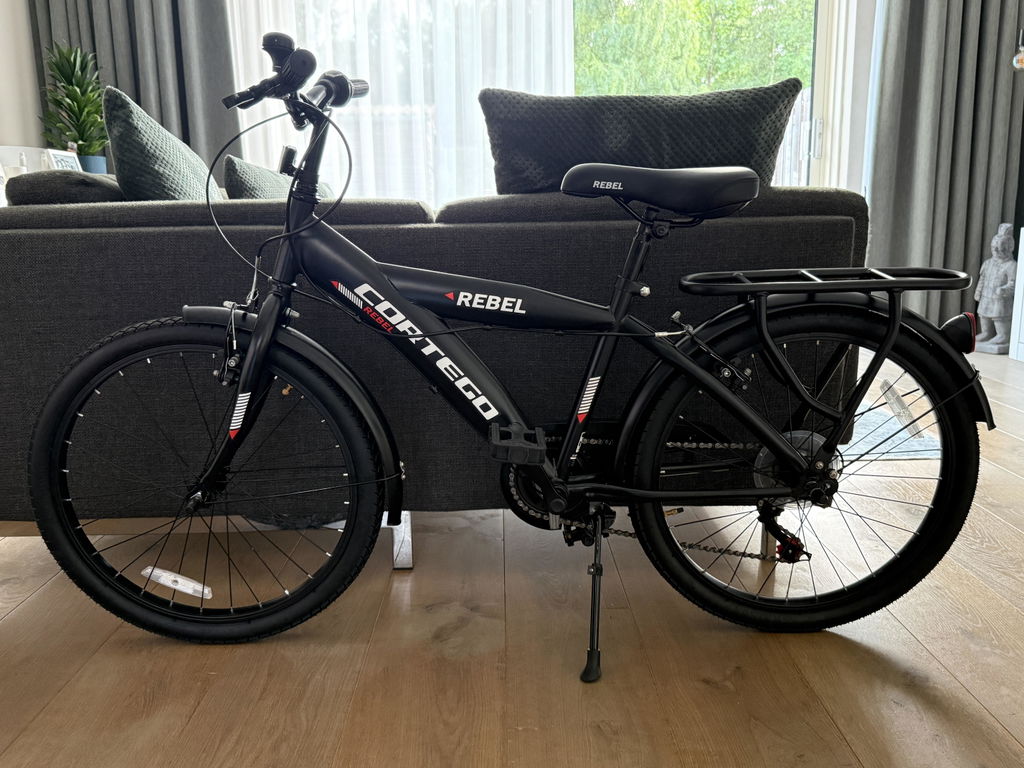 Rebel Jongensfiets 22 Inch Zwart - 6 Versnellingen