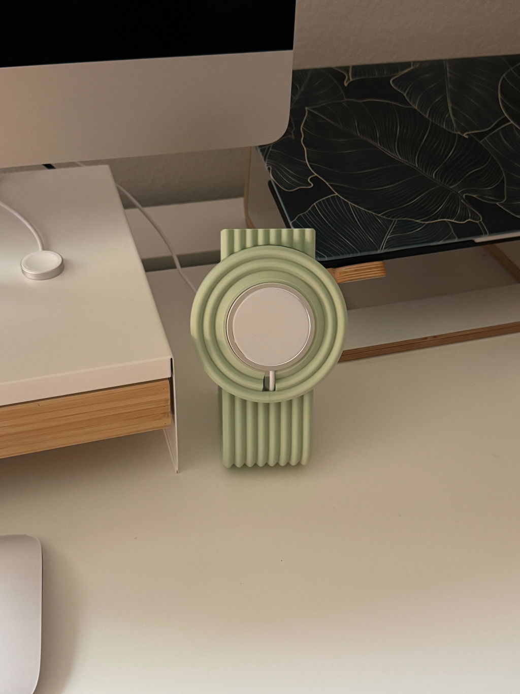Zen MagSafe Charger Stand