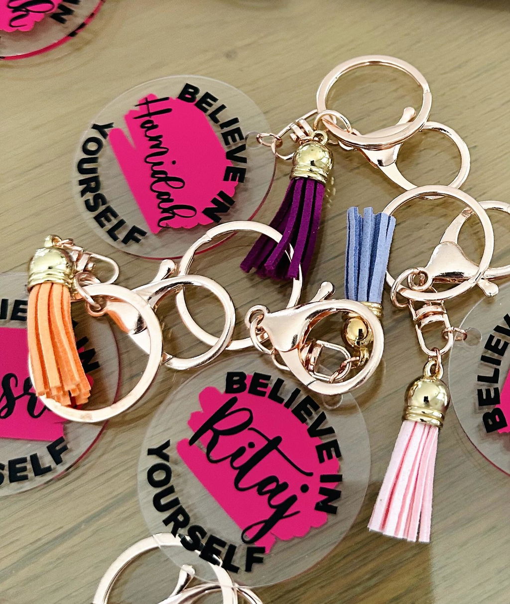 FREE Keychain SVG | Keychain background SVG | FB199