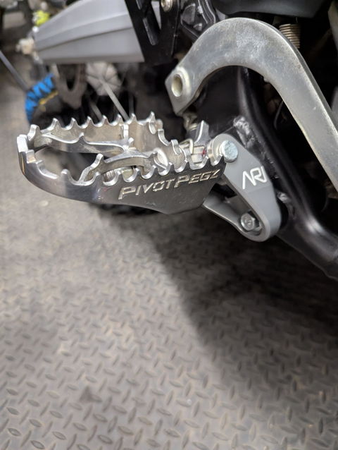 CRF300 Footpeg Bracket Brace