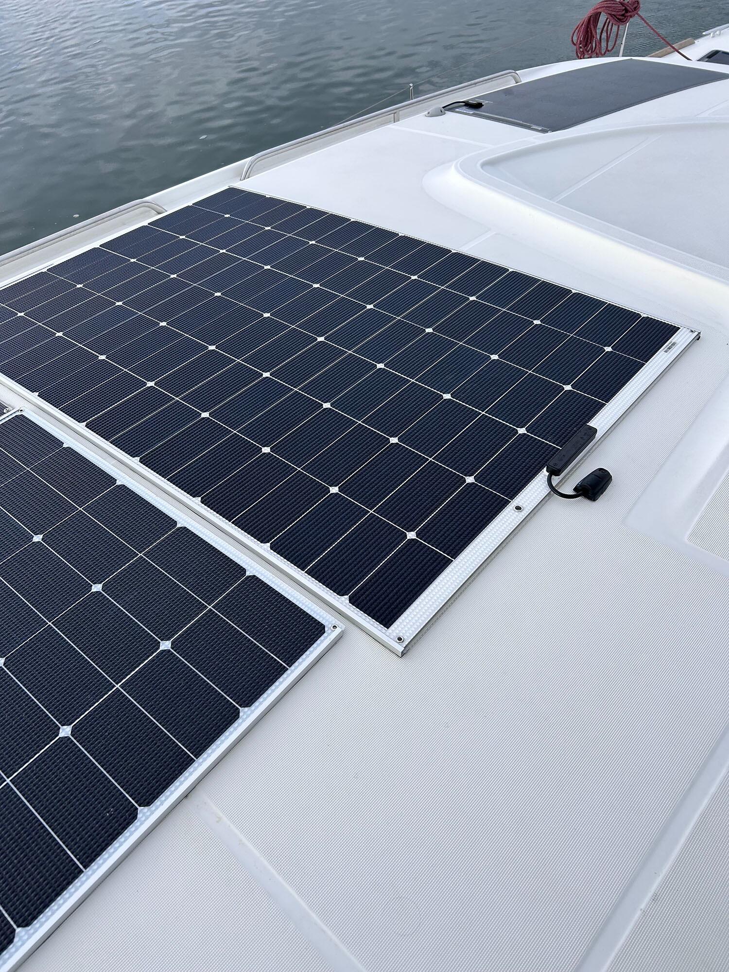 100 Watt Walkable Semi Rigid Shade Tolerant Solar Panel - Sunpower