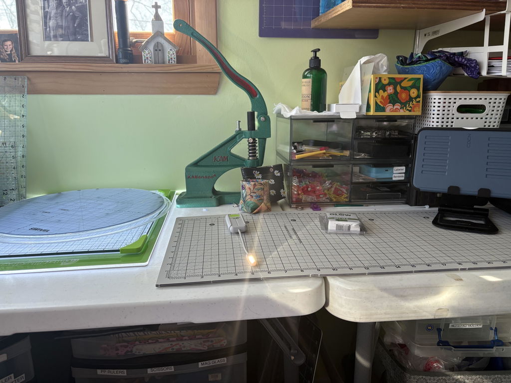 CUTTERPILLAR GLOW BASIC LIGHT BOARD