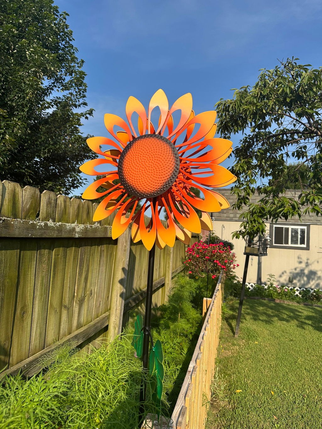 Sunny Sunflower Wind Spinner – Cyan Oasis