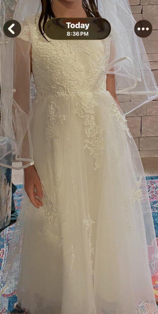Dideyttawl Flower Girl Dress Lace Applique Cap Sleeves Princess Ball Gown