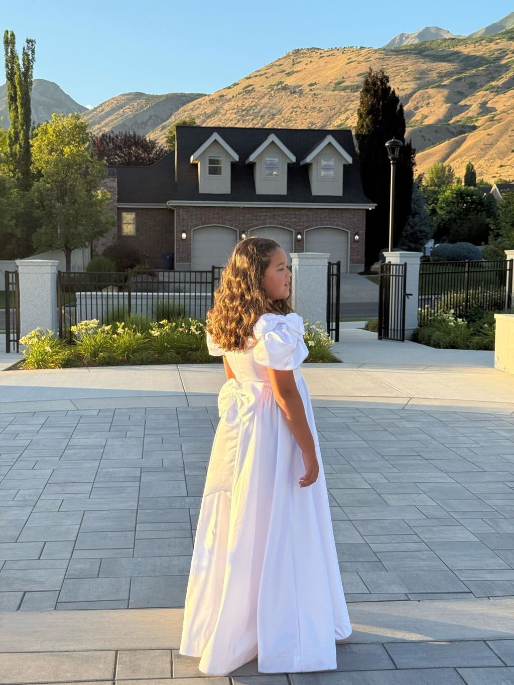 Dideyttawl White Flower Girl Dress | Puff Sleeve Satin Ball Gown