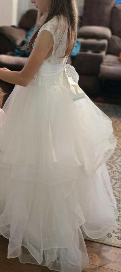 Dideyttawl Ivory Flower Girl Dress | Sleeveless Lace Tiered Tulle Ball Gown