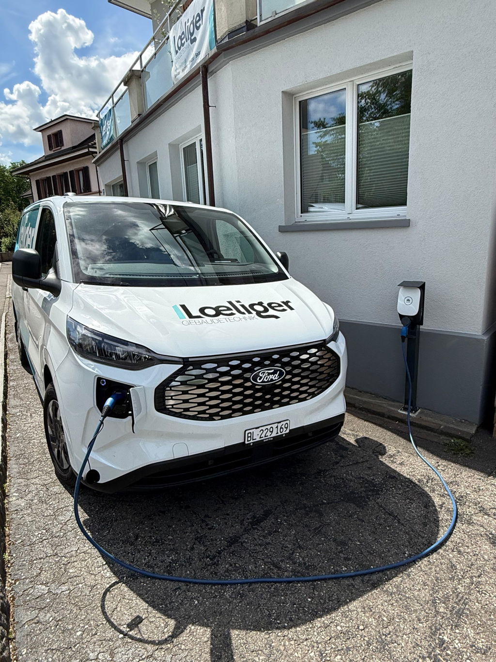 Ladesäule passend für Huawei FusionCharge und SmartCharger Wallbox mit Dach | Ständer | Standfuß | Stele | Base