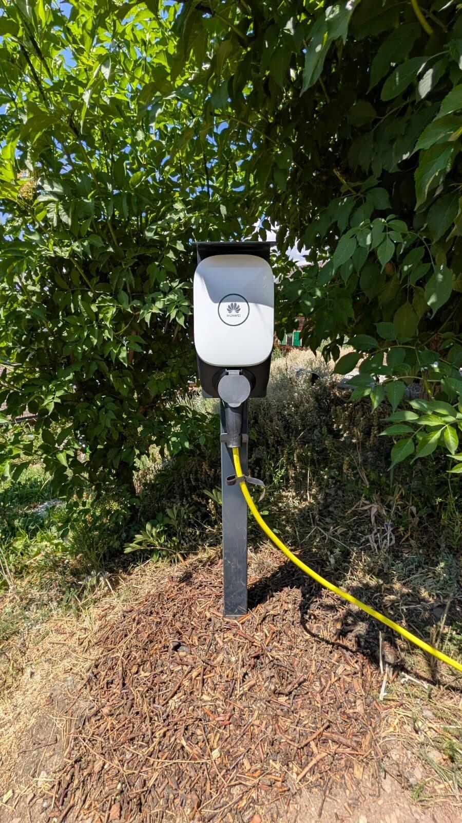 Ladesäule passend für Huawei FusionCharge und SmartCharger Wallbox mit Dach | Ständer | Standfuß | Stele | Base
