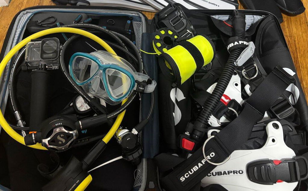 Scubapro Hydros Pro BCD with BPI - Womens with Color Kit Installed