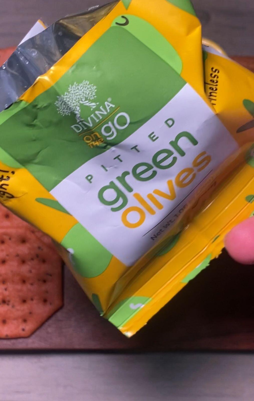 On The Go Pitted Green Olives (6 Pack)
