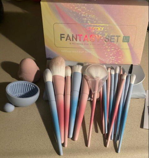Fantasy Ⅲ - 16 piece Synthetic Brush Set