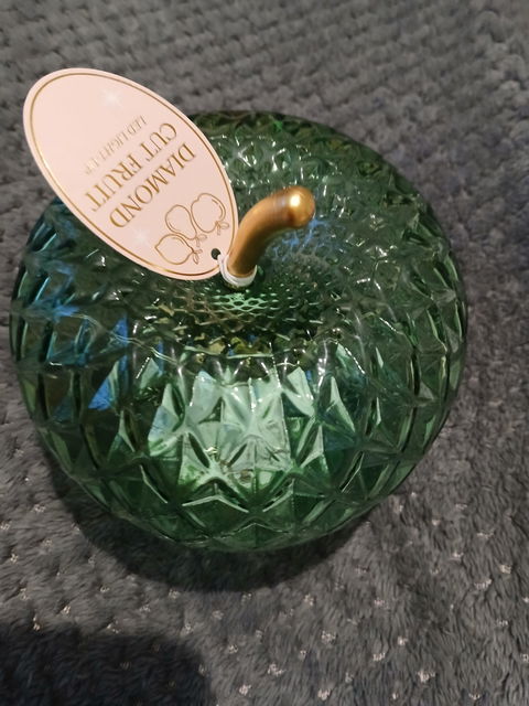 Diamond Cut LED Green Apple
